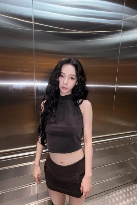 Cover for Elevator Heat