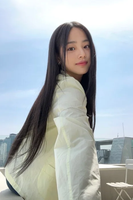 Cover for Valentine - Minji