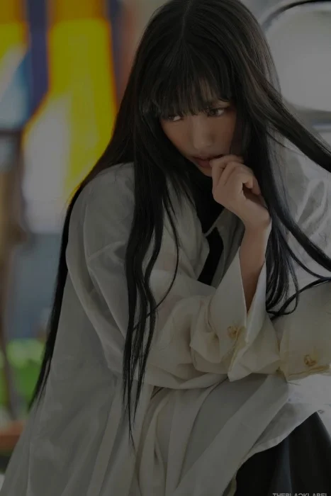 Cover for Under the moon's light