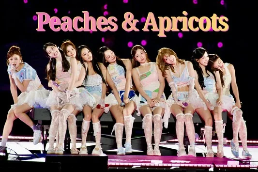 Cover for Peaches & Apricots